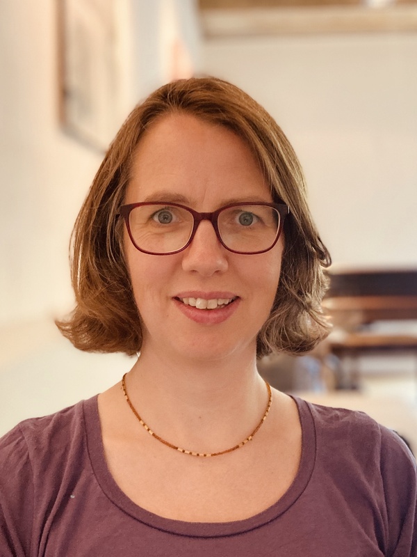  Bettina Varwig