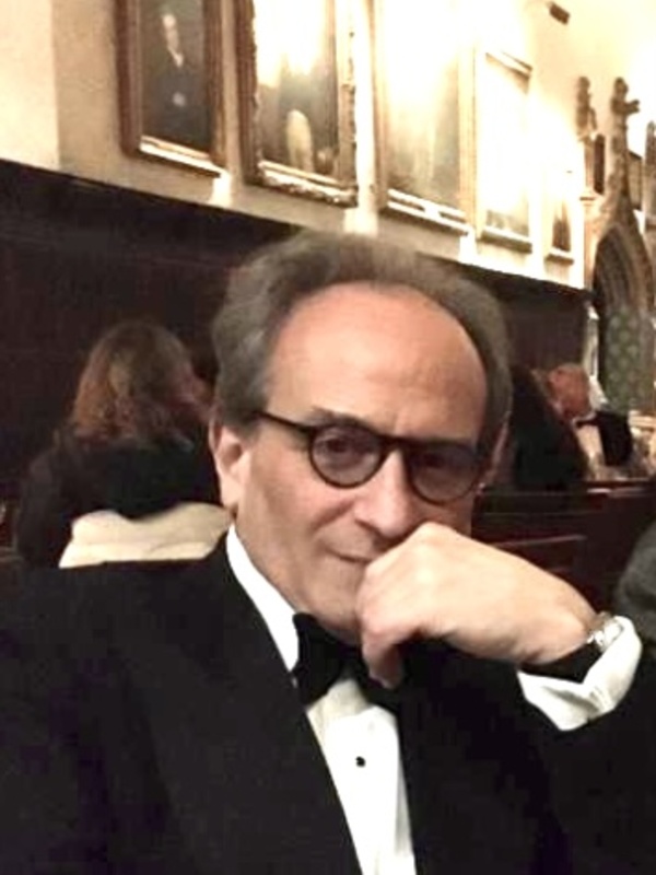 Dr Stefano Castelvecchi